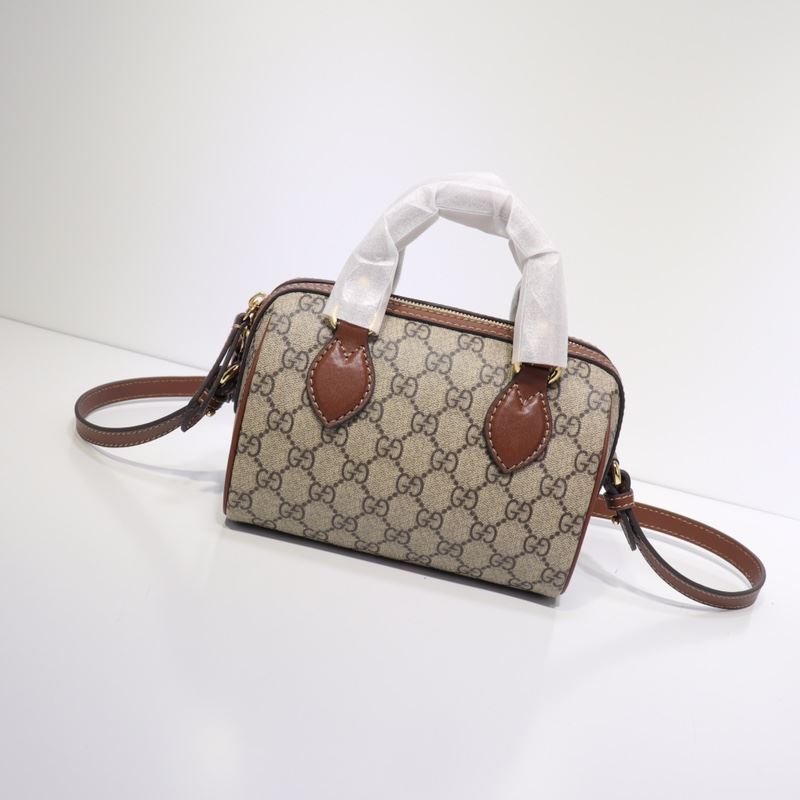 G*u*i speedy bags